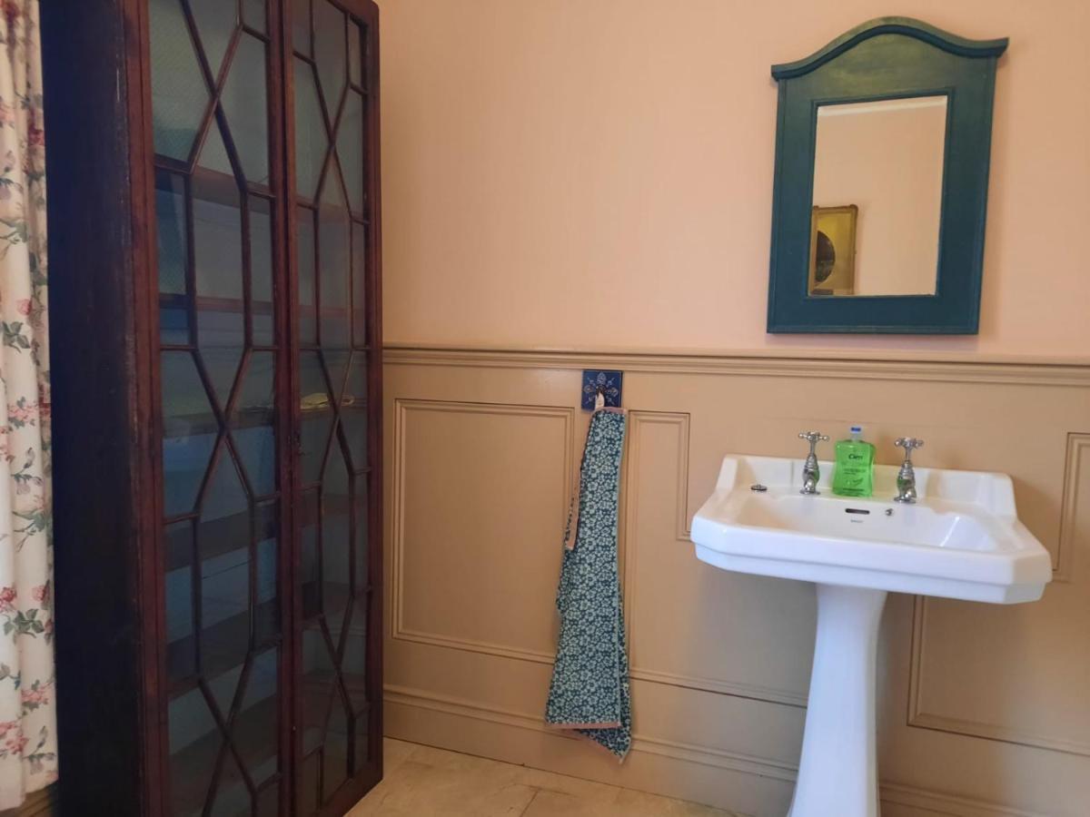 Croagh Patrick Lodge Apartment Westport Extérieur photo