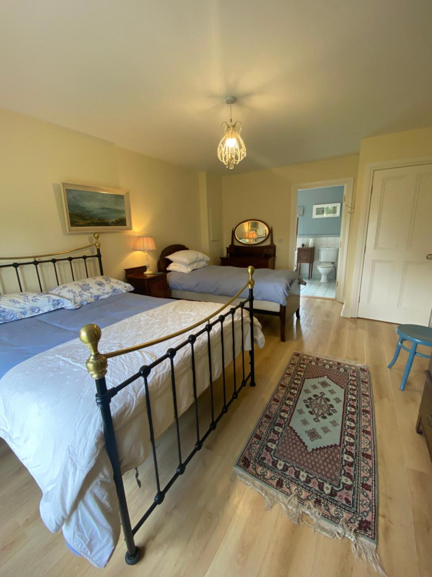 Croagh Patrick Lodge Apartment Westport Extérieur photo