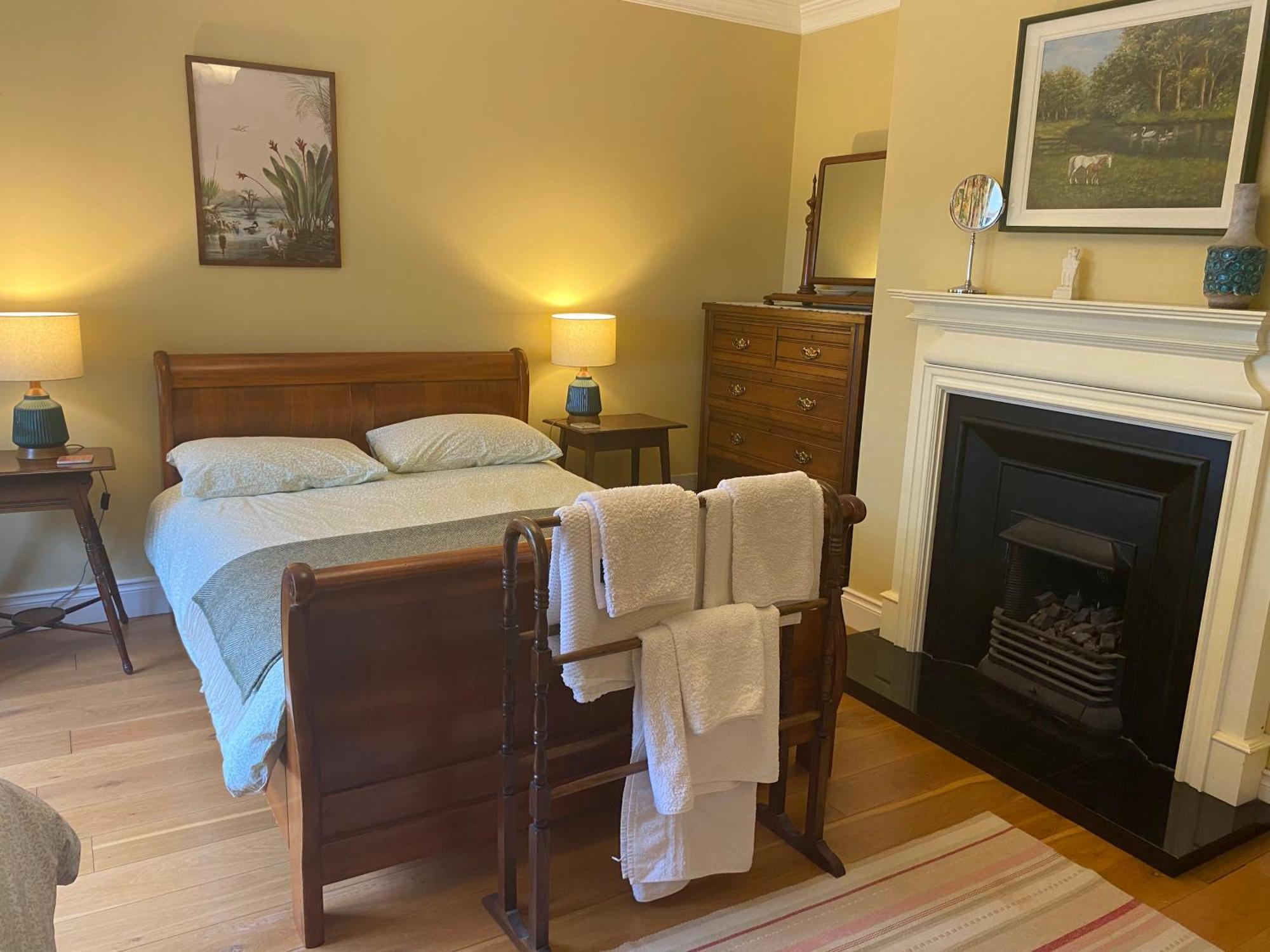 Croagh Patrick Lodge Apartment Westport Extérieur photo